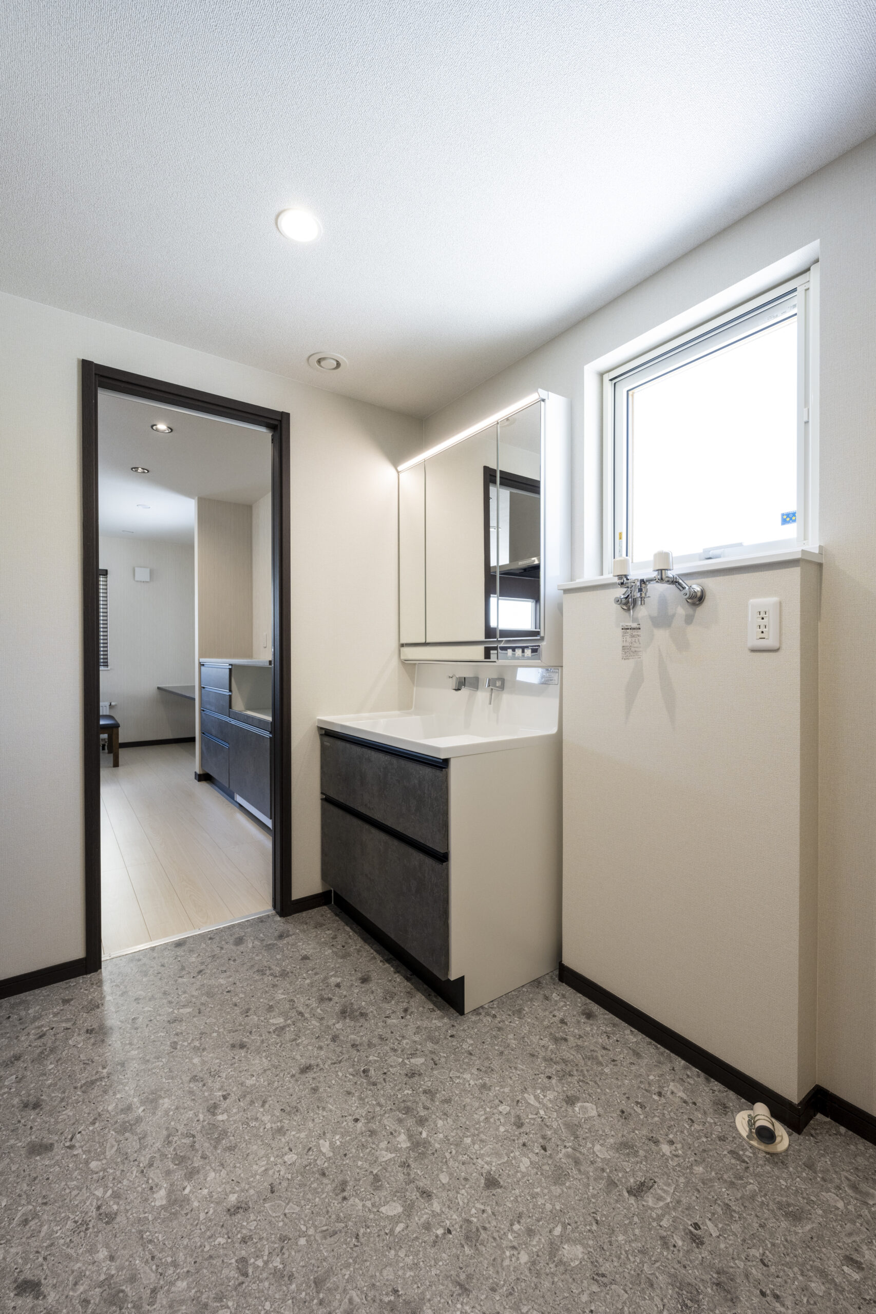 冬は暖かく夏は涼しい。一年中快適な住まい。スライダー画像